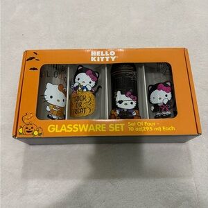 Hello Kitty Halloween Glassware Set
